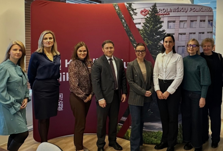 Karoliniškių poliklinikoje lankėsi Vilniaus miesto savivaldybės Gyventojų slaugos ir globos reikalų komisijos atstovai